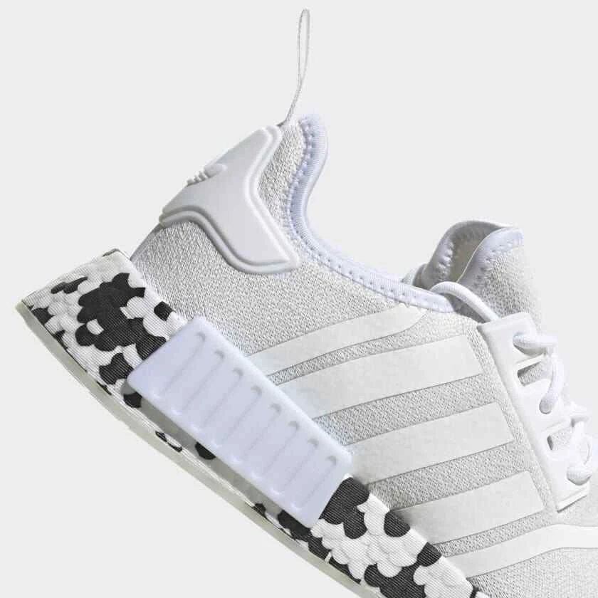 Nmd_r1 shoes core black cheap  carbon  cloud white