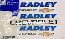 NEW GM OEM TRAVERSE LIFTGATE TAILGATE- EMBLEM BADGE NAMEPLATE CHEVROLET 15102877