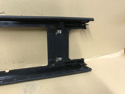 ASTON MARTIN VANTAGE 4.3 V8 REAR CENTRE CONSOLE TUNNEL TRIM 6G33-04736-AA 2005 - Picture 10 of 12