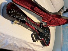 Taylor T3/b Alnico Semi-hollowbody With Bigsby Electric Guitar Black