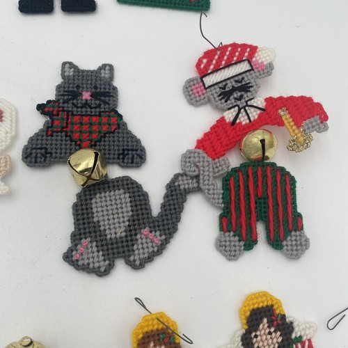 Vintage Christmas Ornaments Cross Stitch On Plastic Canvas Craft Lot 16 Handmade - Picture 5 of 8