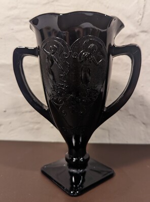 7 1/2 in Vintage L.E. Smith Black Amethyst Glass Dancing Nymphs Vase