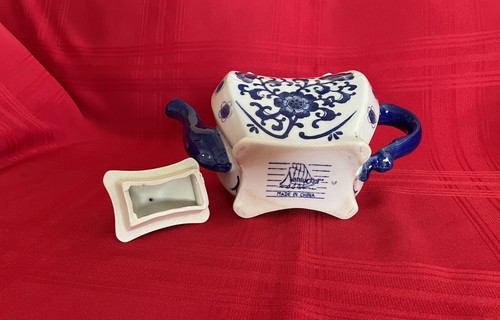 Teiera cinese vintage in ceramica blu scuro e bianca Nantucket - Foto 15 di 22