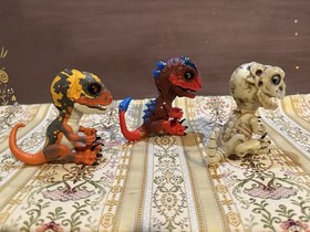 Fingerlings Untamed Raptor Interactive Electronic Pet Dinosaur LOT of 3