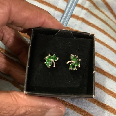 Avon Shamrock/Clover Emerald Green Stud Earrings New In Box Vintage