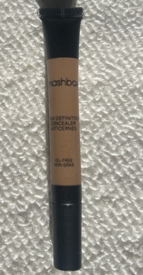 Smashbox High Definition Liquid Concealer Medium Dark