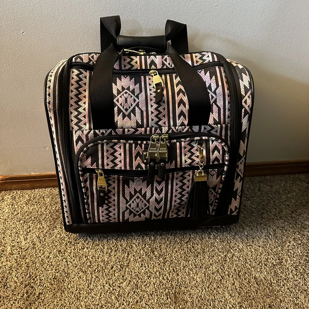 Steve madden hotsell carry on
