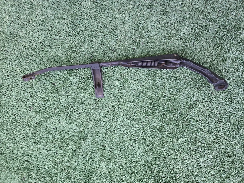 Brazo limpiaparabrisas trasero Ford Expedition 1997-2002 Lincoln Navigator fabricante original usado bonito Foto 2 de 3