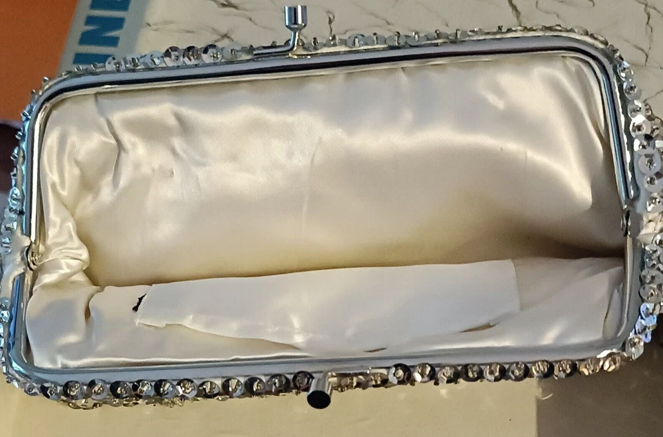 pochette da sera con paiettes argentate vintage - Immagine 2 di 3