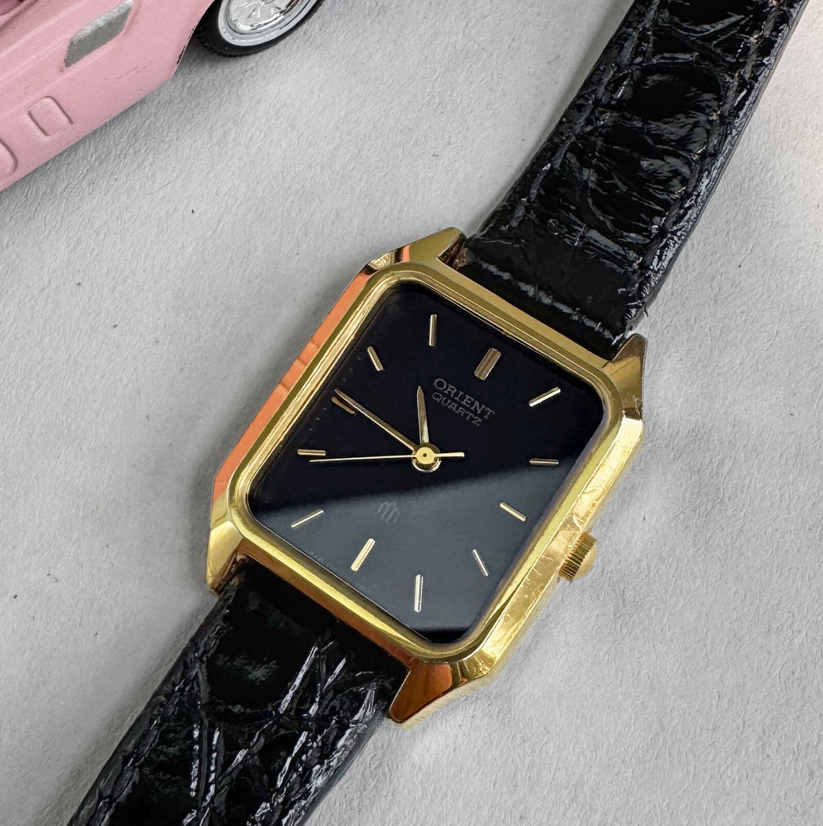 ORIENT Gold-tone Case Japan VTG 1980s Black Dial Leather 20mm