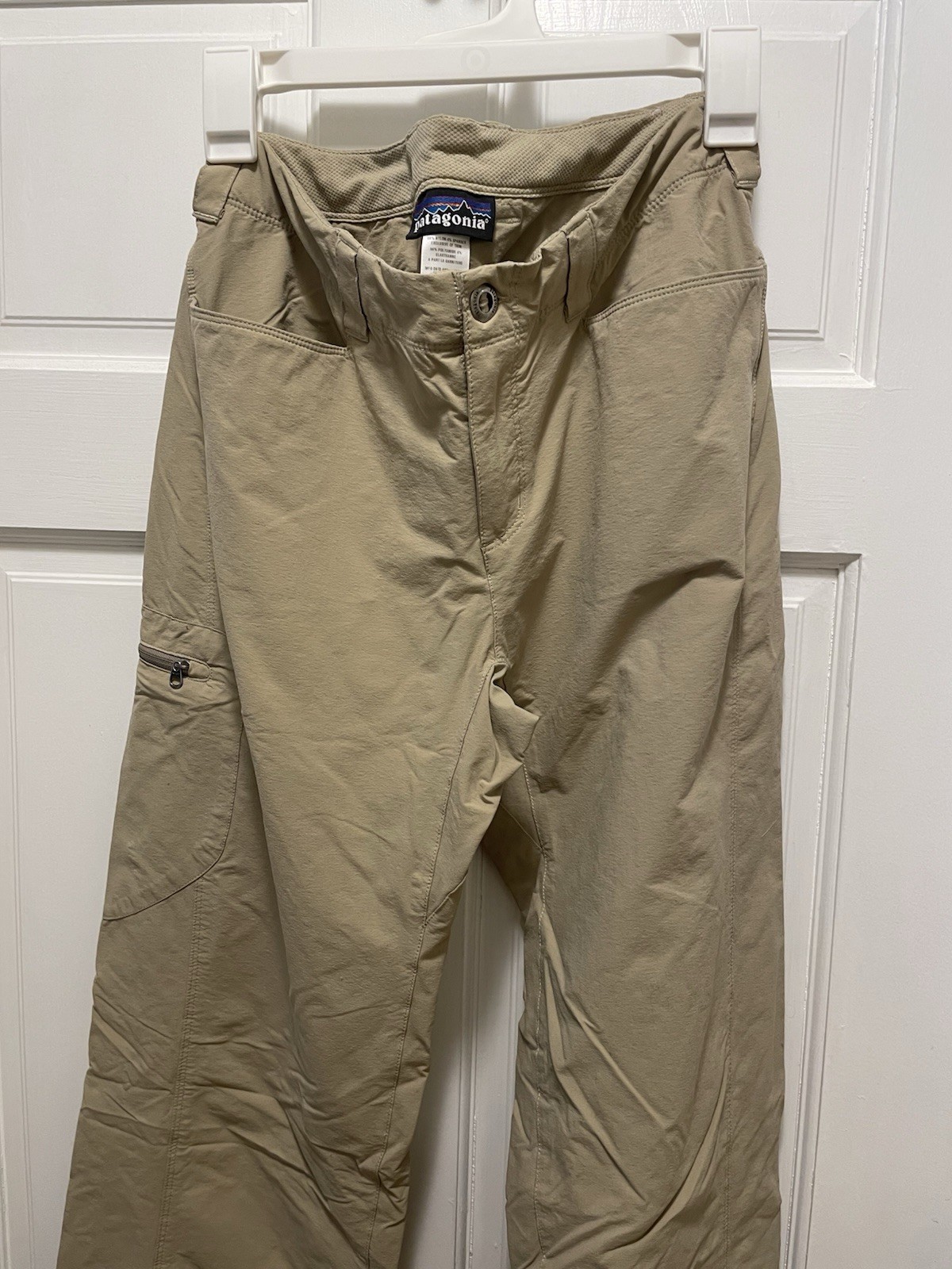 PATAGONIA Women's Hiking Outdoor Pants sz 6 Nylon Beige Straight Legs 5 pockets