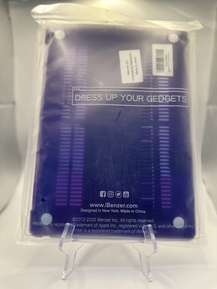 Funda iBenzer de piel suave púrpura para MacBook Pro/Air Foto 2 de 2