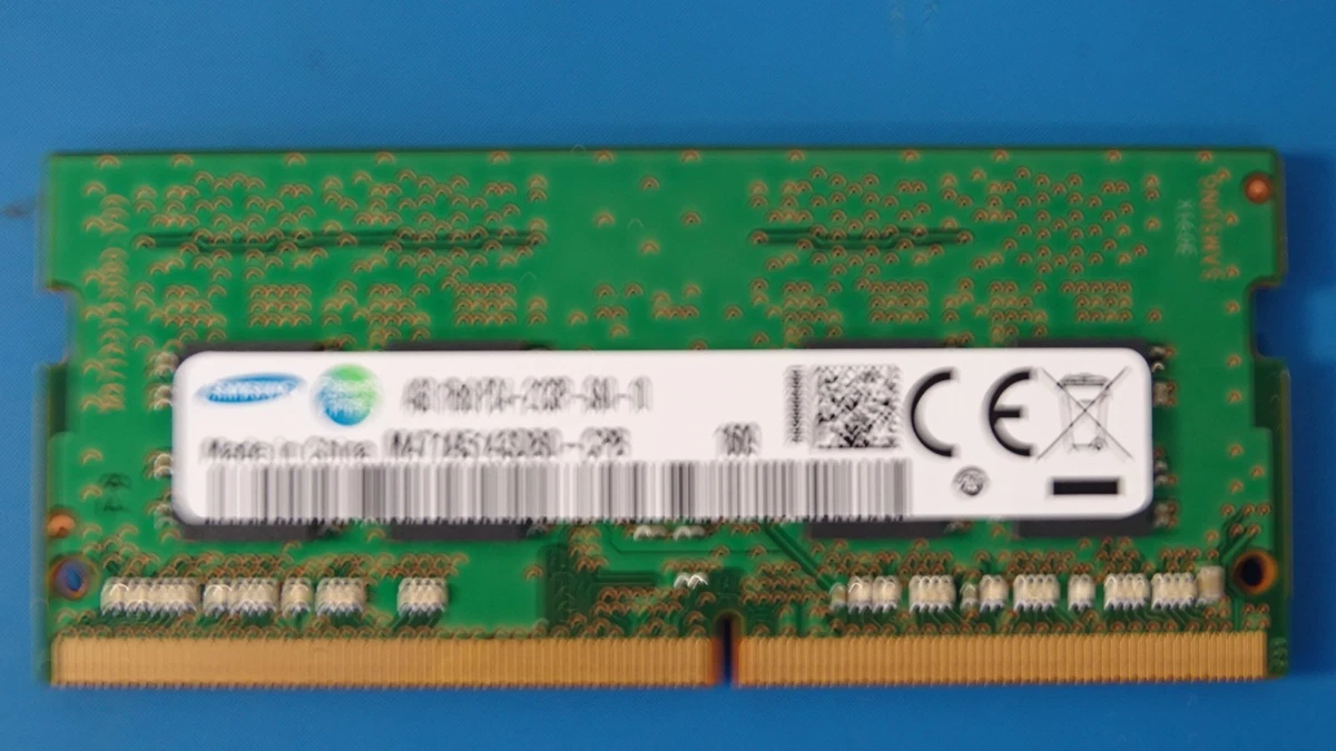 Samsung DDR4 SDRAM 4 GB Capacity per Module Memory (RAM) for sale