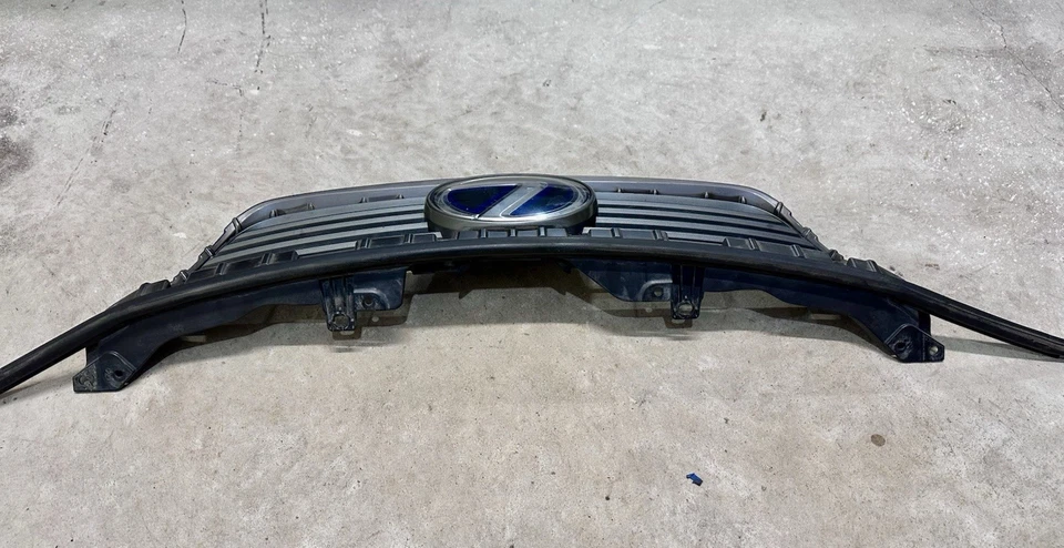 2012 CT200h Front Bumper Radiator Grille 53155-76010 OEM - Image 2 of 4