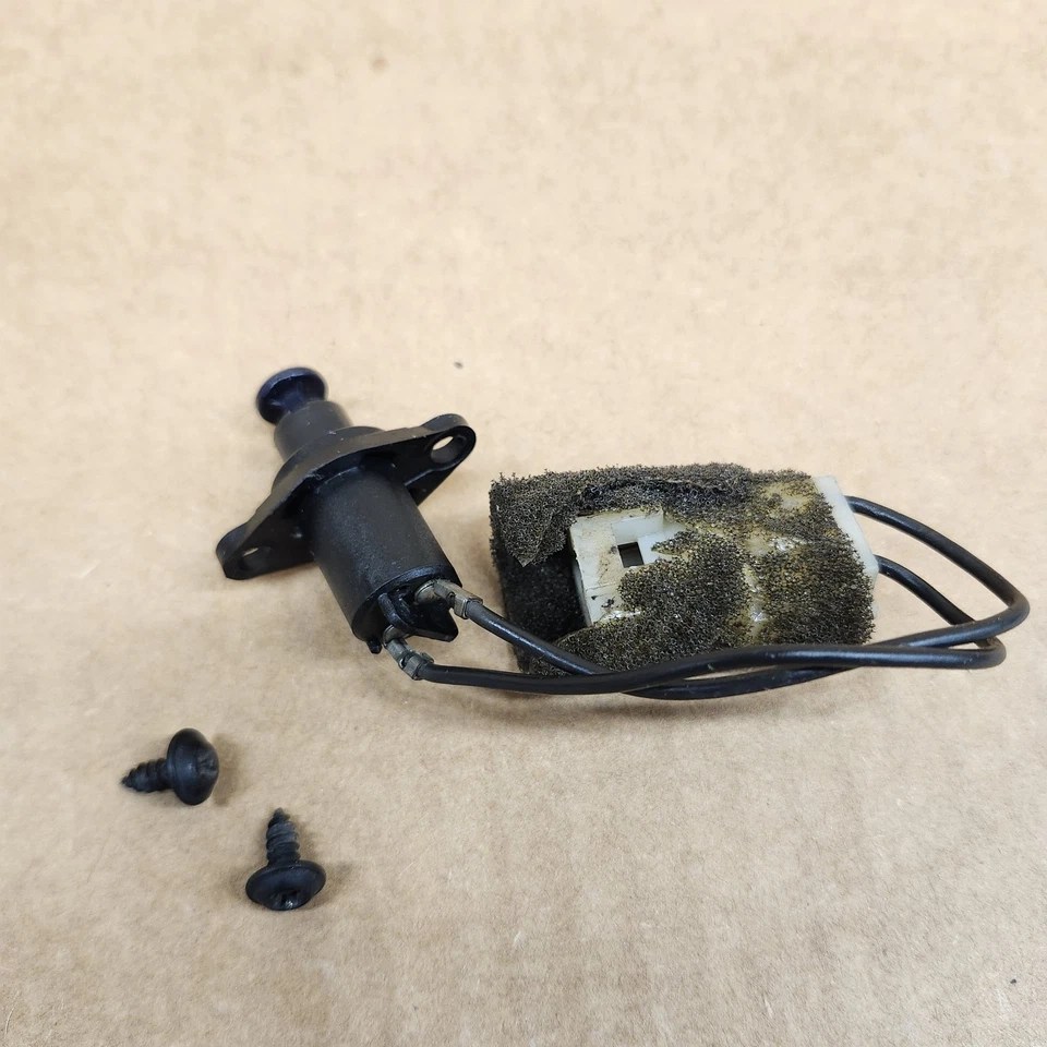 C4 Corvette Rear Window Hatch Ajar Switch & Screws Courtesy Light GOOD OEM 84-96 - Image 2 of 4