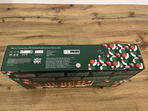 LEGO Exclusive Employee Christmas Gift, Gingerbread House (4002023) - Picture 8 of 13