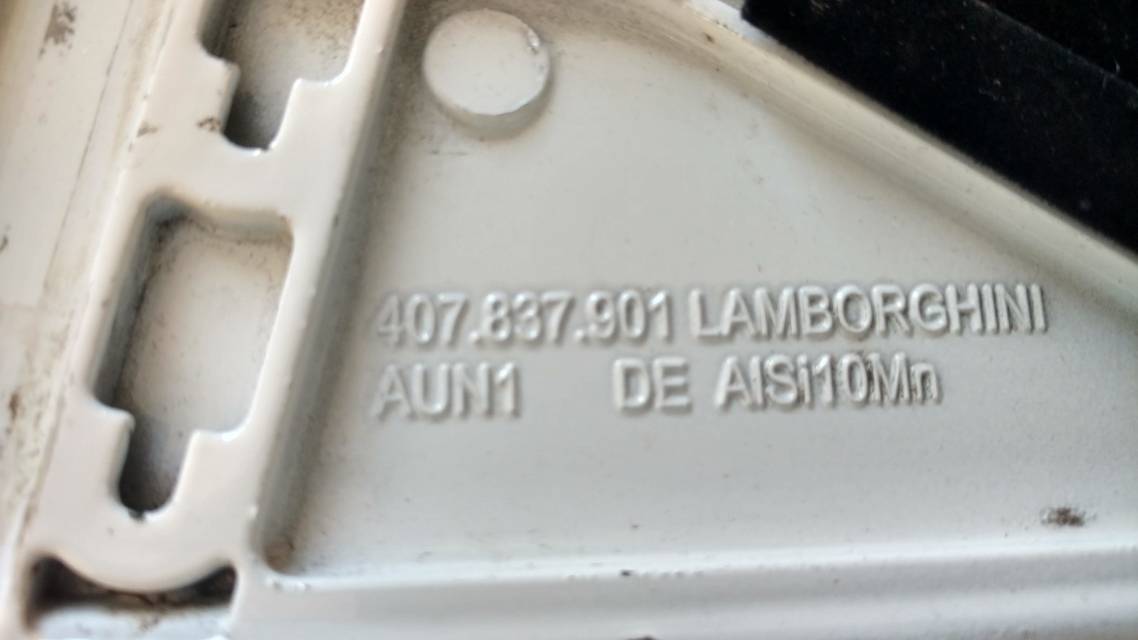 LAMBORGHINI GALLARDO SPYDER DRIVER DOOR TRIANGLE TRIM OEM 407837901