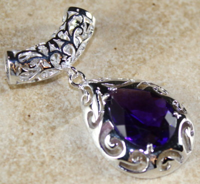 SILVER Elegant Purple Blue Amethyst Teardrop Pendant 