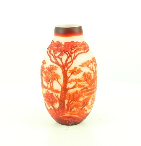 9973540-dss Glass Cameo Baluster Vase Elephant 17x30cm New - 第 1/3 張圖片