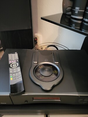 Cd Player Rega Planet Mit 824 CD und einen CD Entmagnetisierer