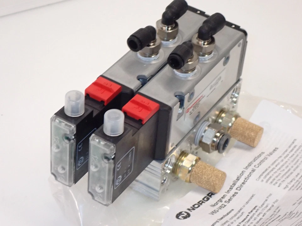 V61R511DC213AA NORGREN SOLENOIDE VÁLVULA CONTROL DIRECCIONAL PAR NUEVO Foto 2 de 4