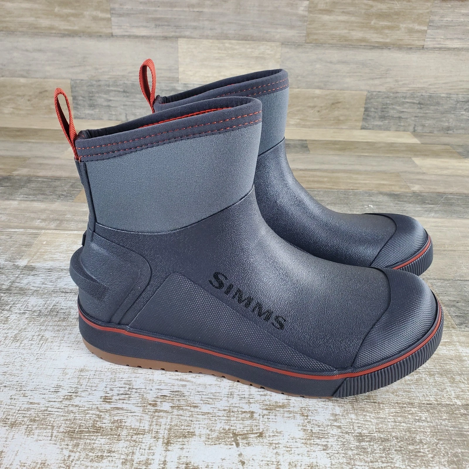 Simms Challenger 7" Deck Boots Mens Sz 9 Fishing Slate Waterproof Rubber
Opens in a new window or ta