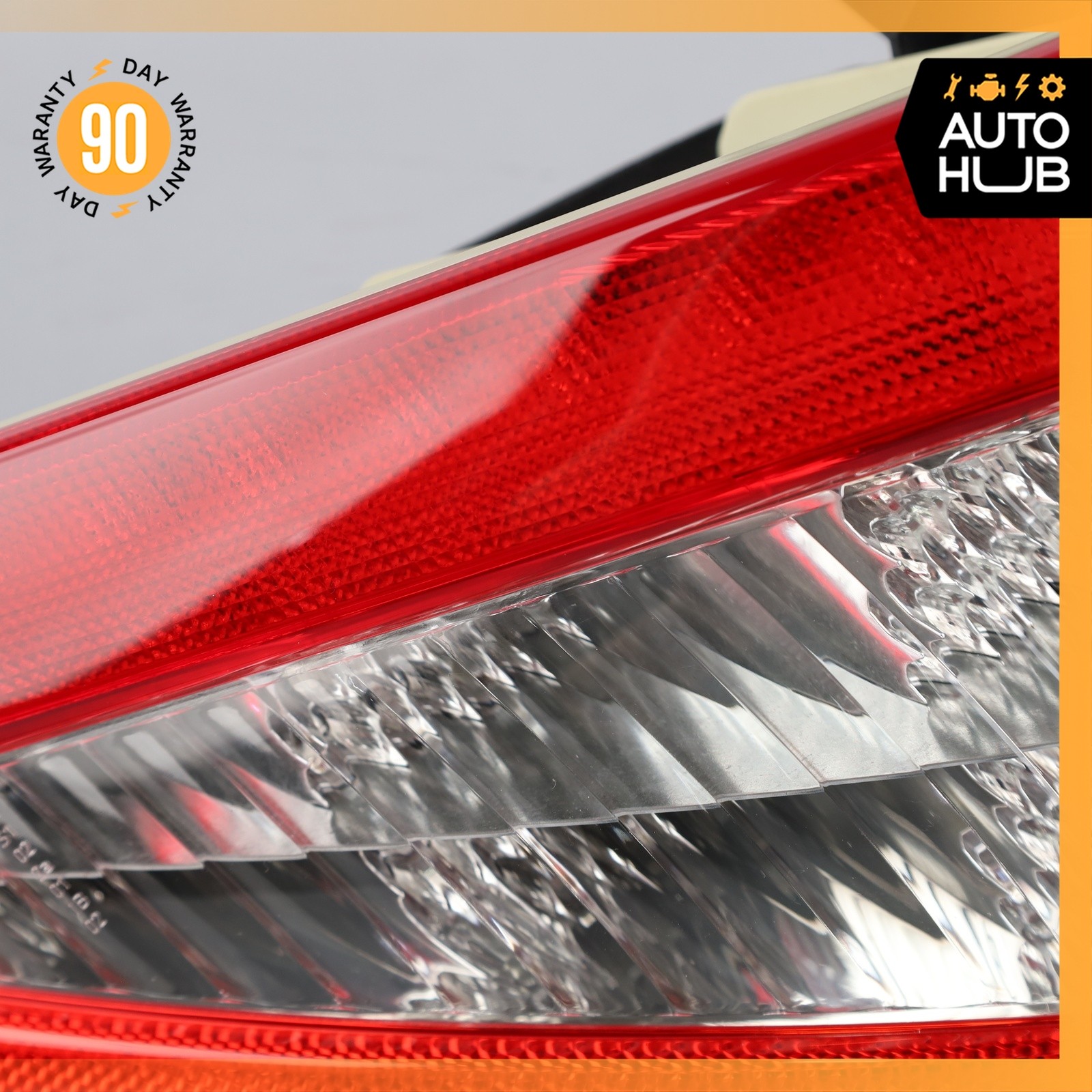 08-12 Maserati GranTurismo M145 Left Side Outer Tail Light Lamp 234379 OEM 74k