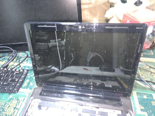 HP Pavilion DV4T-2100 14" i3 DONANTE DEFECTUOSO Exacto Parcial-Sin Video-PIEZAS-LEER - Imagen 4 de 19