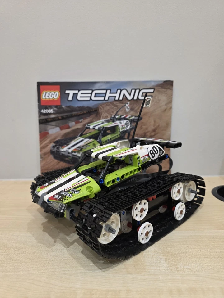 LEGO Technic 42065 RC Tracked Racer, photo 1 of 5