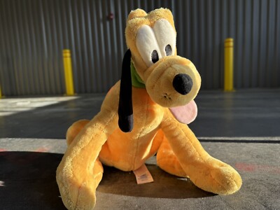 Disney Mickey Mouse & Friends Pluto Plush - Disney store CLEAN MINT