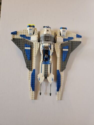 LEGO Star Wars: Pre Vizsla's Mandalorian Fighter 1 Minifigure (9525) Incomplete