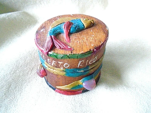 VTG Hand Carved & painted Wood 3.5x3 Round Trinket Box hinged Lid Isle Folk Art