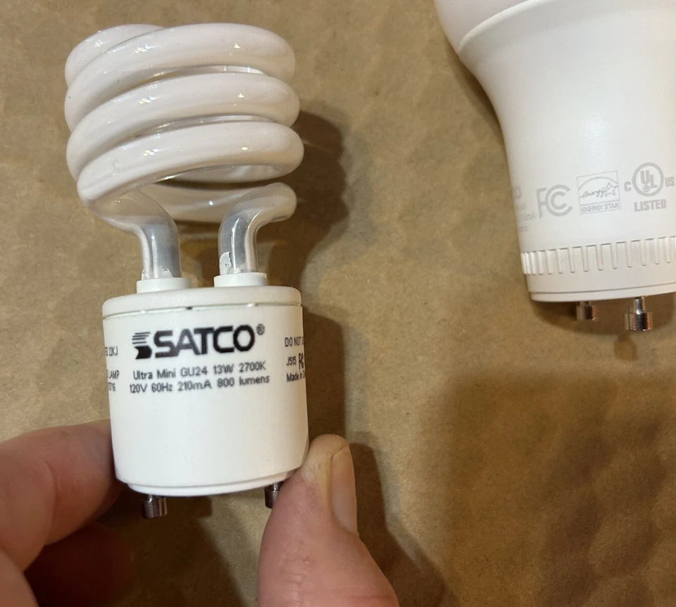 1 SUNCO LED GU24 Replacement 2Pin + 8 SATCO ultra mini 2 pins used, see photos - Image 4 of 4