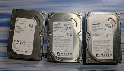 Lot of 3 Seagate Video 3.5 HDD 500GB SATA 3.5'' Internal Hard Drives ST3500312CS