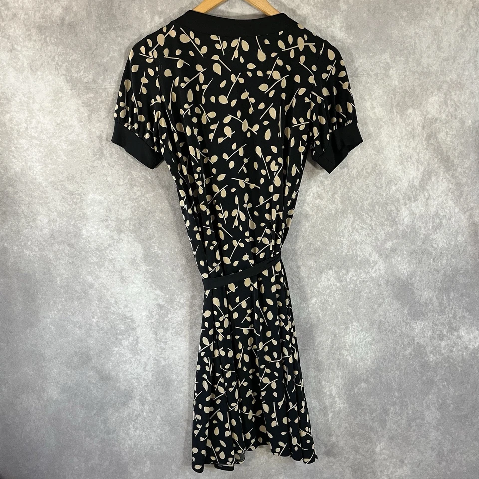 Vestido envolvente Maggy London para mujer 6 Petite 6P negro dorado hojas mini manga corta Foto 2 de 4