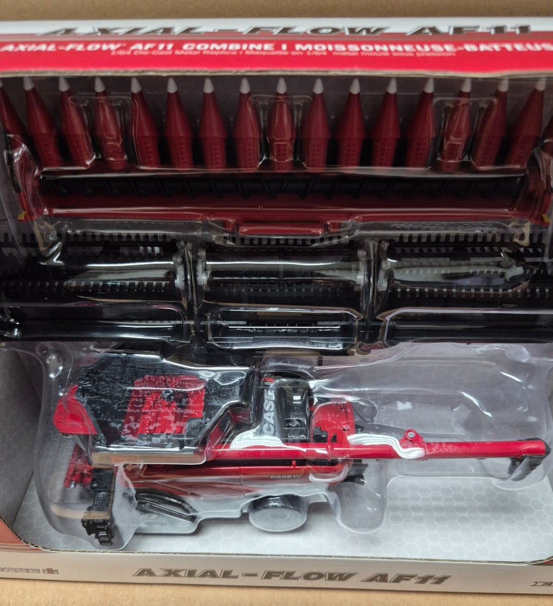 1/64 Case IH Axial-Flow AF11 Combine with Draper Head & Corn Head