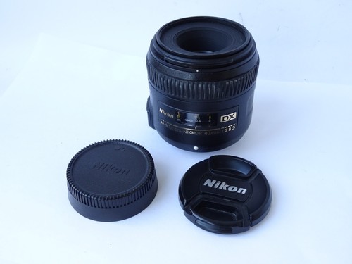 Nikon AF-S DX Micro-NIKKOR 40mm f/2.8G Close-up Lens for Nikon DSLR Cameras - Picture 3 of 21