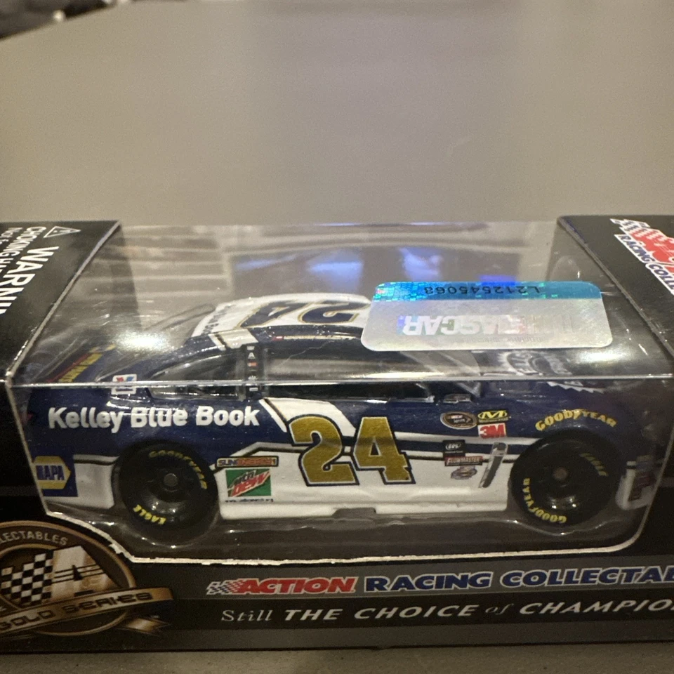 Chase Elliott #24 Kelley Blue Book 2016 SS C246865KECL Foto 2 de 4