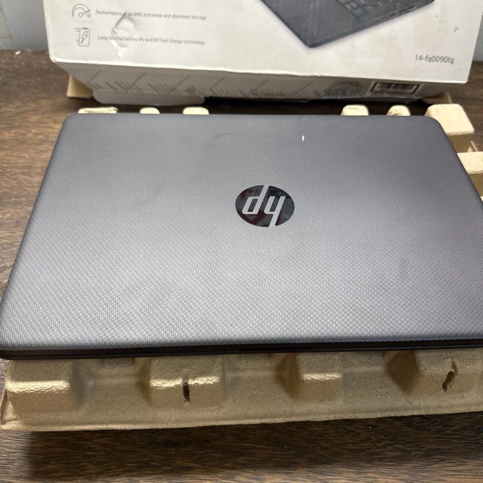 Portátil HP 14-fq0090tg 14" HD AMD Athlon Gold 3150U 2,4 GHz 4 GB RAM 128 GB SSD W10S Foto 3 de 4