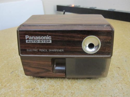 Panasonic Simulated Woodgrain Auto-Stop Electric Pencil Sharpener KP-110 EUC
