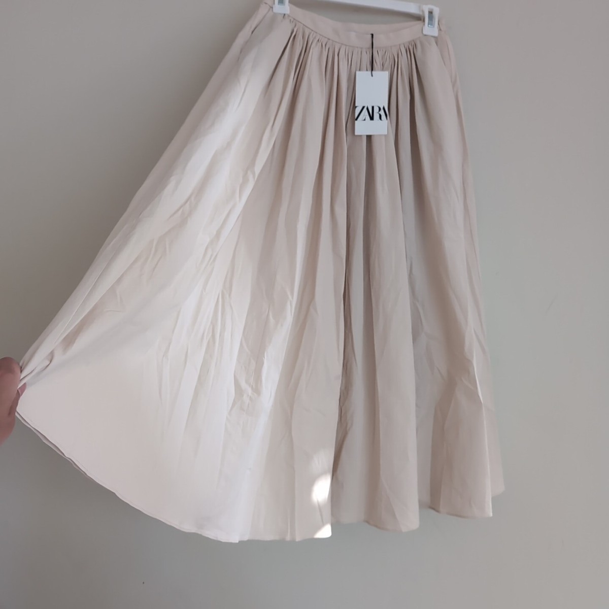 ZARA $89 NWT WOMAN RUFFLY WAIST SKIRT ZW COLLECTION ECRU