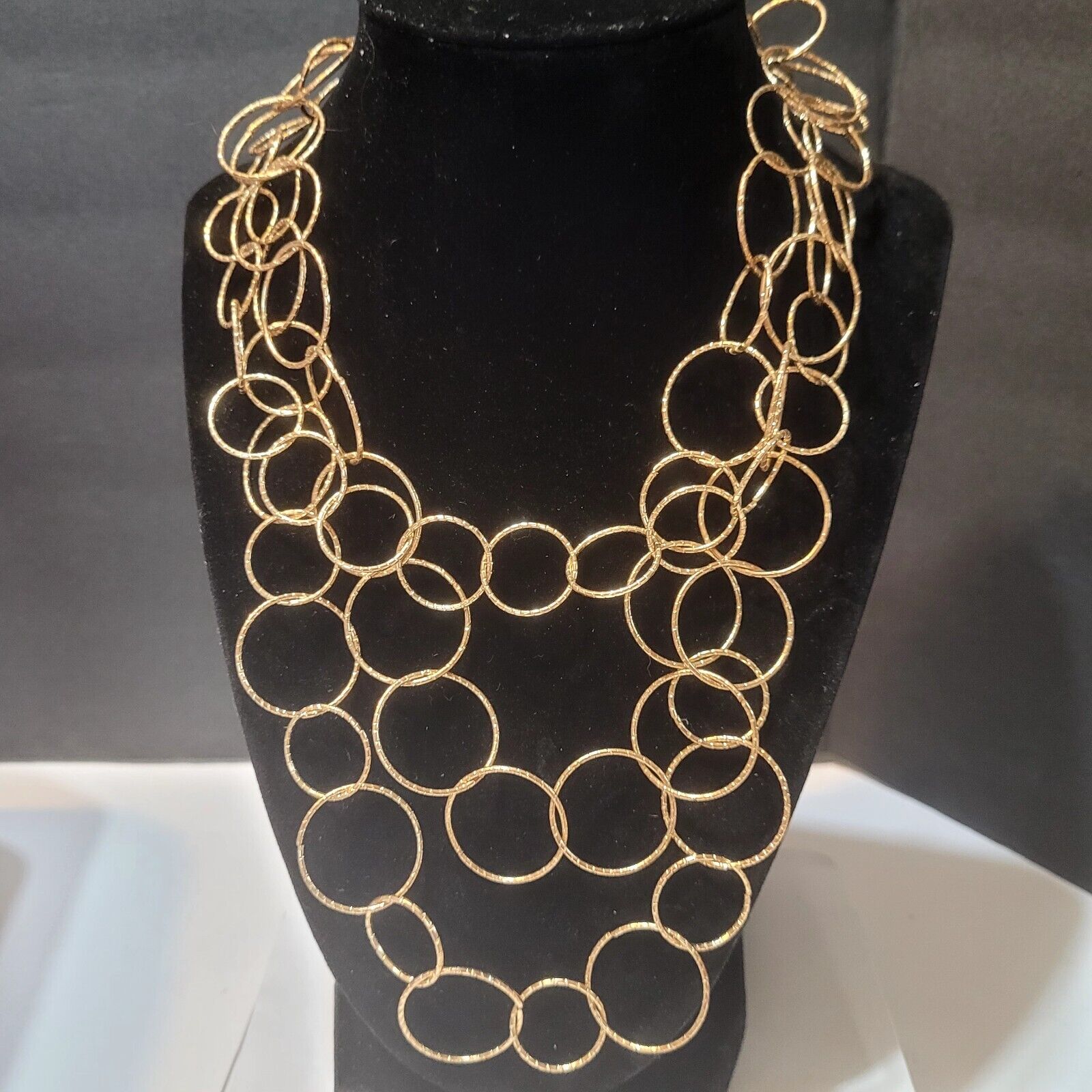 Graduated Multi Circle Chain Link Necklace - image 9