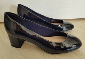 navy blue court shoes