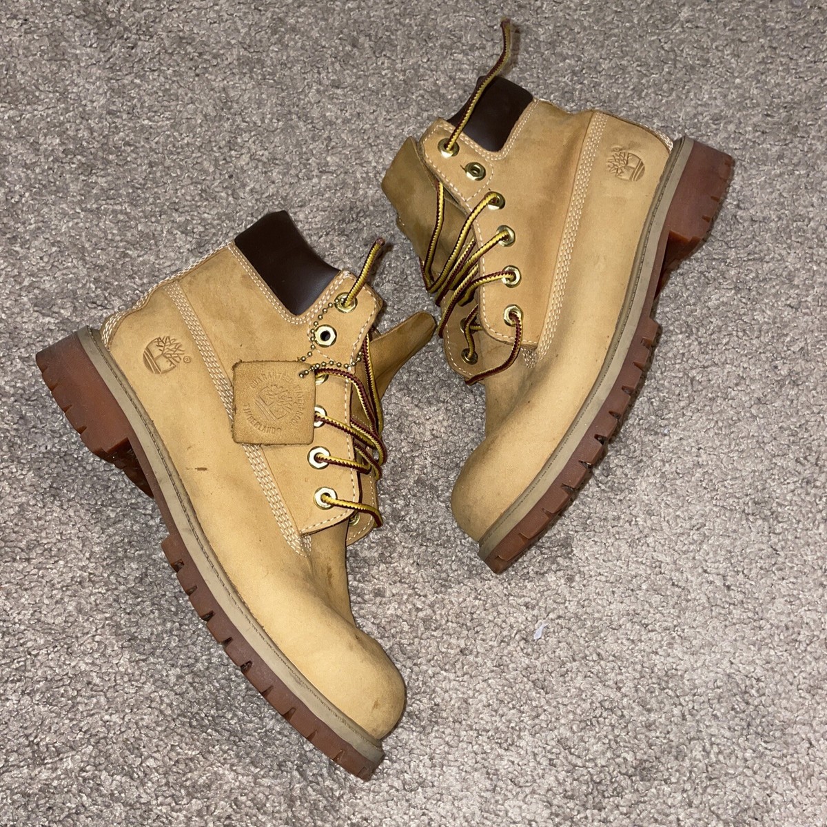 Timberland waterproof boots butter cream size 5, used but in good condition Women main image 2