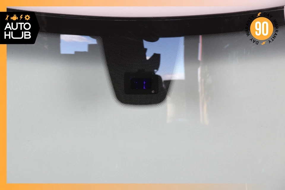 97-02 Mercedes R129 SL500 SL320 Front Window Windshield Glass 1296700901 OEM 73k - Image 3 of 4