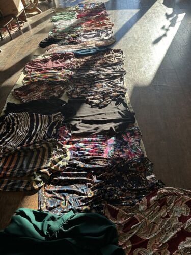 Women’s Size Small 28 Piece Lot