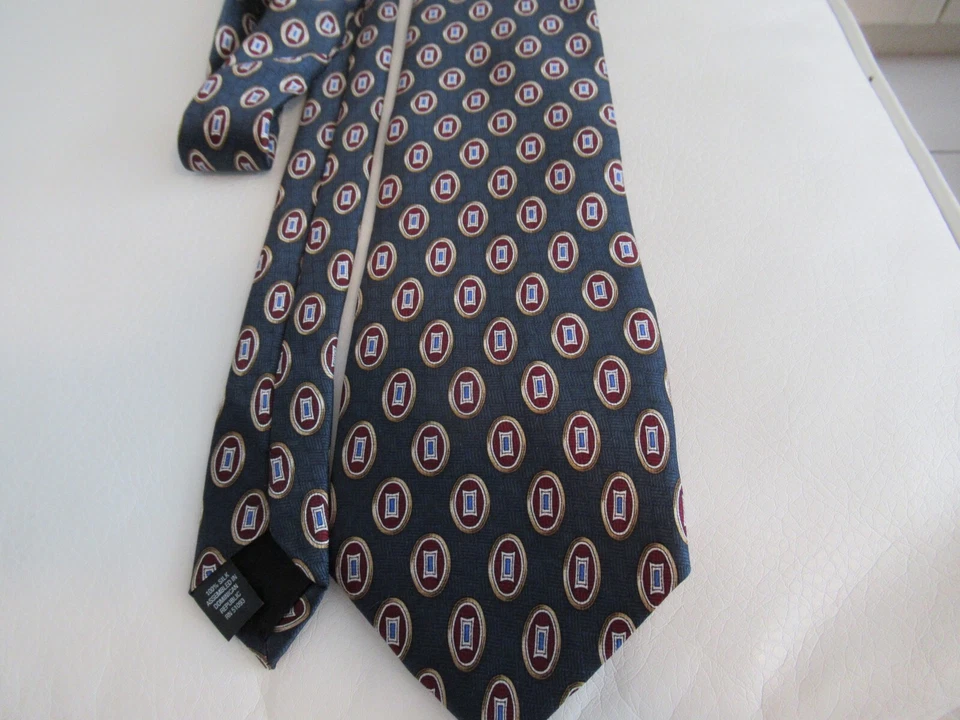 PURITAN Tie 100% SILK Vintage 70's but NEVER WORN! Blue w dots MINT & PERFECT! - Image 3 of 4