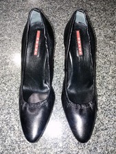 Prada Black Leather Heels Size US6.5 EU36.5 | Made in Italy | Classic Pumps