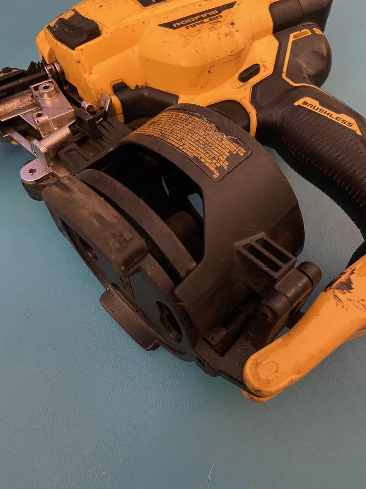 DEWALT DCN45RN 20V MAX 15Degree Cordless Roofing Nailer eBay