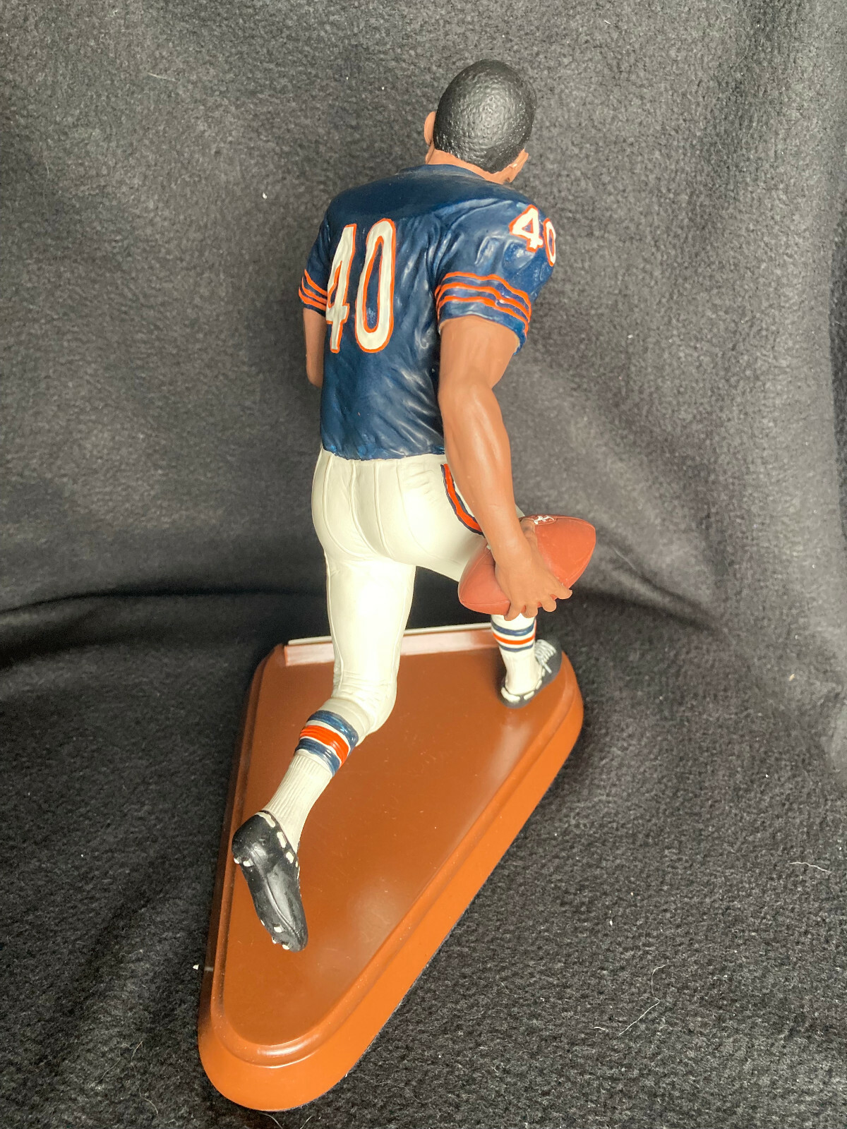 Gale Sayers Signed Chicago Bears Salvino Autographed Figurine Statue